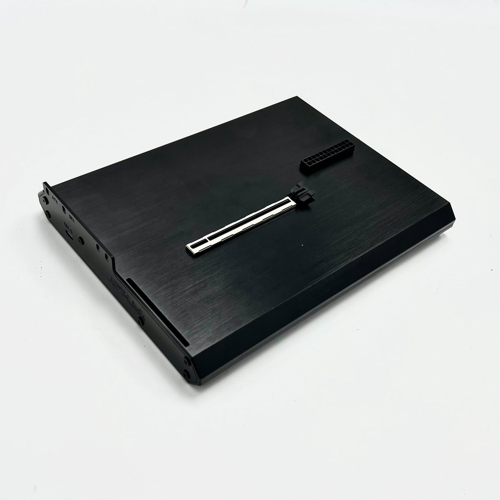 Dock GPU esterno ADT Thunderbo - Thunderbolt 4 External Gpu Enclosure recensione e prezzo